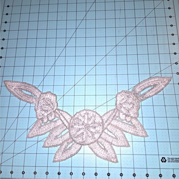 Flower neckline applique silver set of 2 - Picture 5 of 5